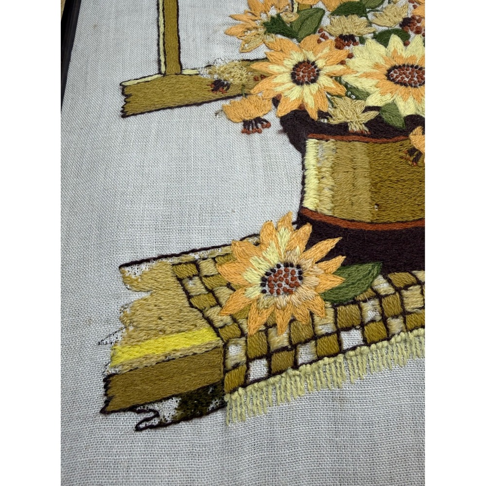 Vintage 70s Crewel Needlepoint Sunflower Floral Wall Art Framed Farmhouse Boho - Picture 4 of 16